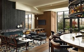 Hotel Centro Sonoma Wine Country, Tapestry Collection Hilton